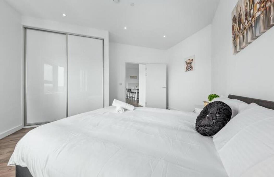 Delta 2 Bedroom Flat In London Dp102 Croydon Exterior photo