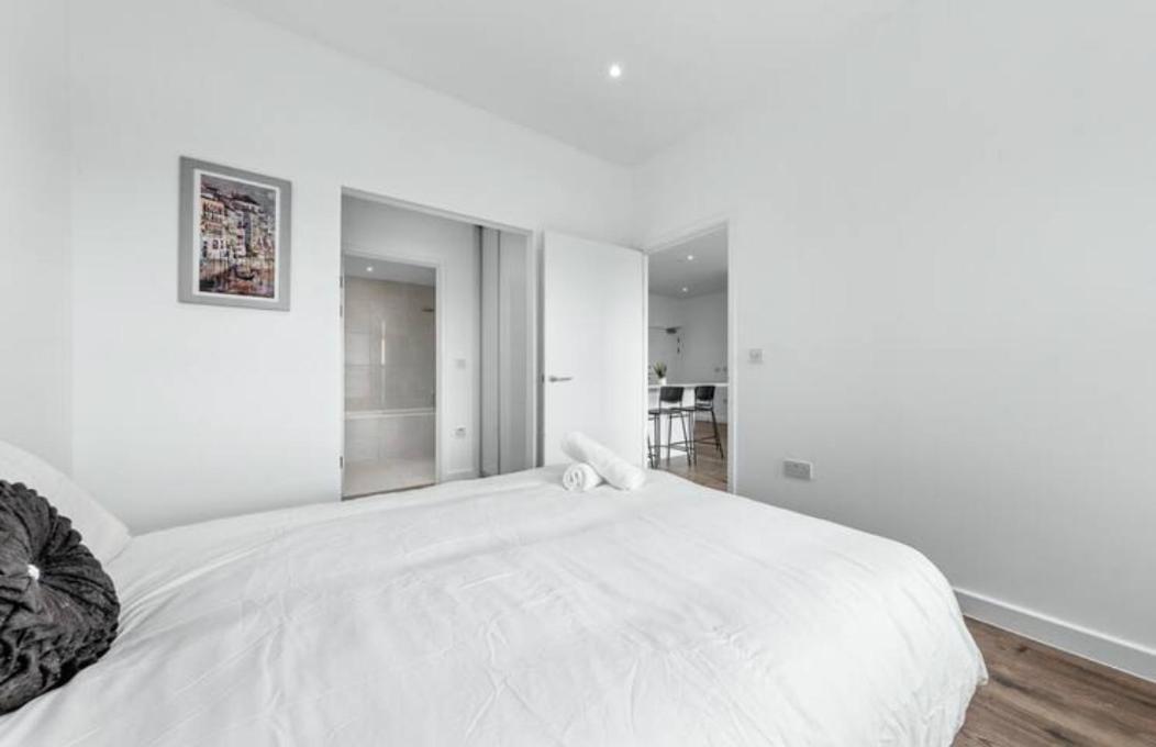 Delta 2 Bedroom Flat In London Dp102 Croydon Exterior photo