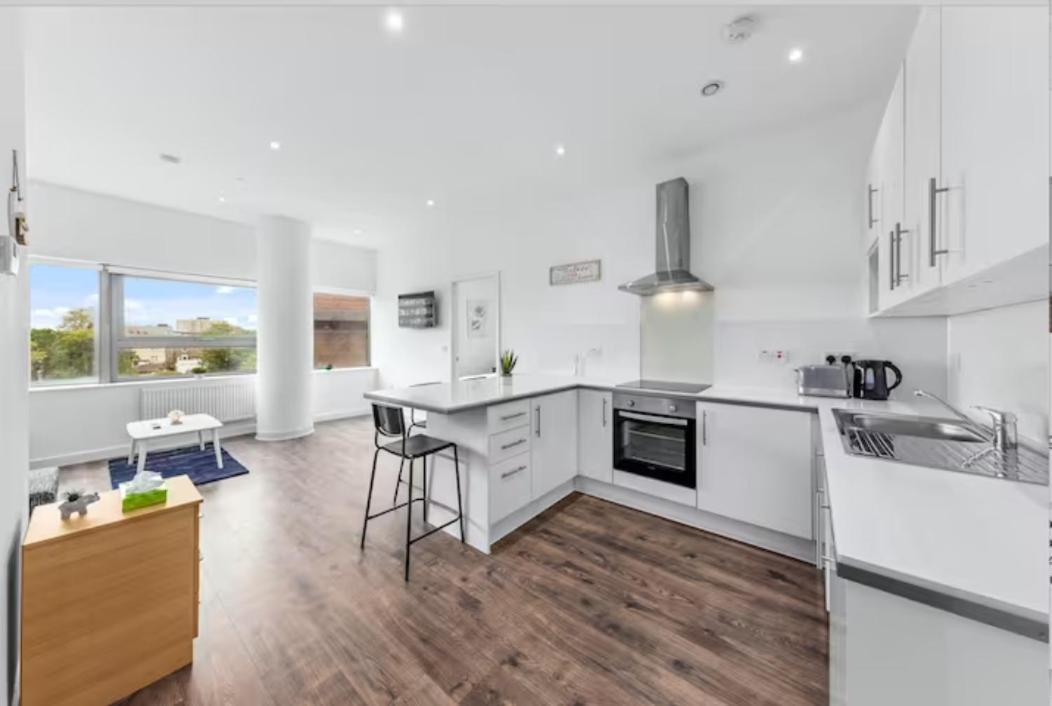 Delta 2 Bedroom Flat In London Dp102 Croydon Exterior photo